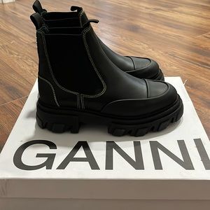 Brand New! Ganni Leather Chelsea Boot